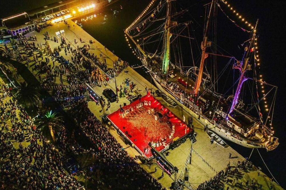 Sa karnevala, Foto: NVU Maškarada