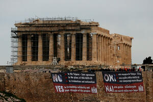 Atina: U parlamentu glasanje, na ulicama protesti