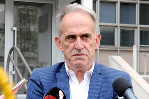 Piperović: Neistina je da mi je Knežević otkazao punomoćje prije...