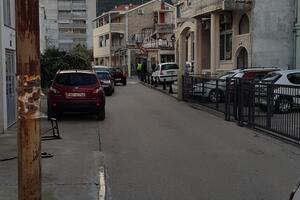 Budva: Automobilom udario dva pješaka na trotoaru?