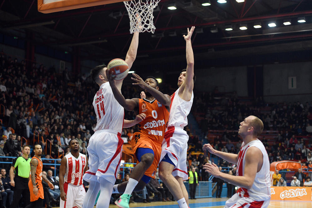 Džejkob Pulen na meču sa Zvezdom, Foto: Cedevita/Marin Susic