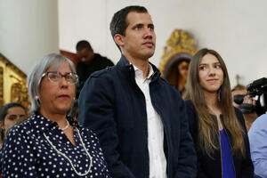 Venecuela: Guaido ponovo pozvao vojnike da napuste Madura