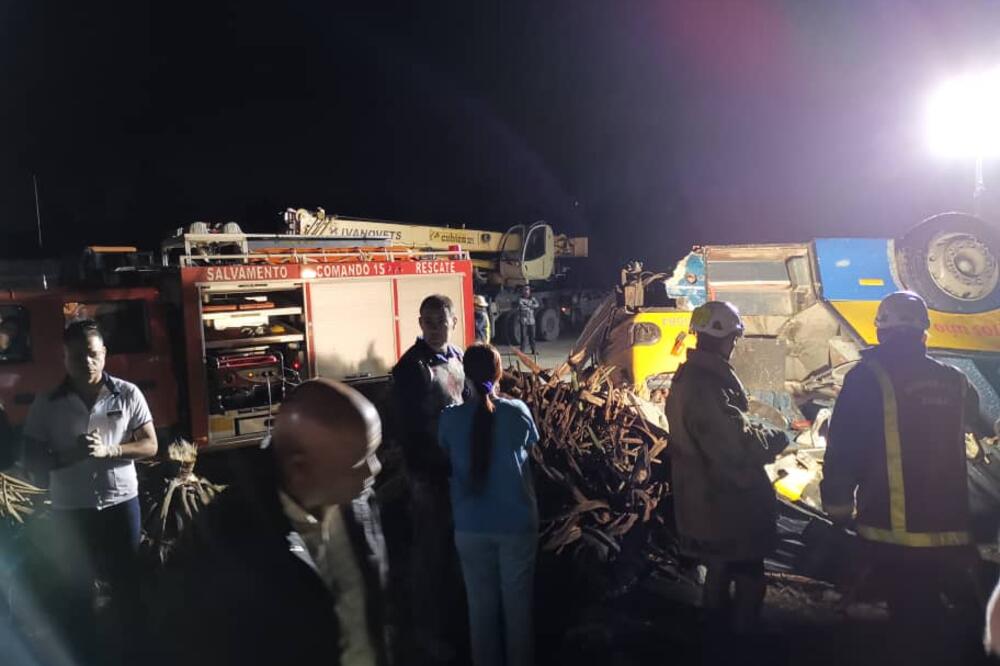 Spasilački timovi na pogođenim mjestima, Foto: Twitter