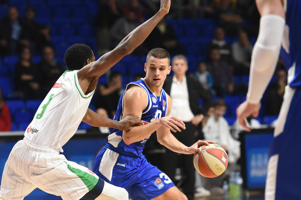 Petar Popović na prvoj utakmici sa Olimpijom, Foto: Savo Prelević