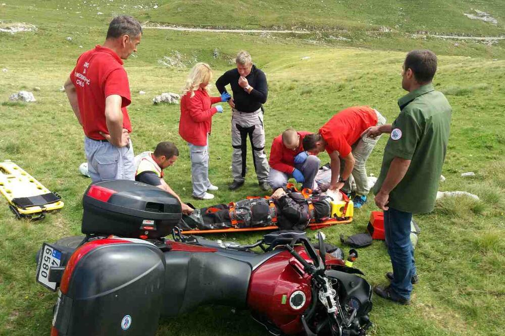 Povrijeđeni motociklista, Žabljak, Foto: Gorska služba spasavanja