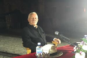 The incident on the eve of Bećković's poetic evening: "Oh bright May dawn",...