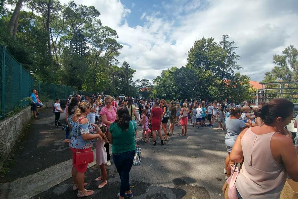 OŠ "Drago Milović", Tivat, Foto: Siniša Luković