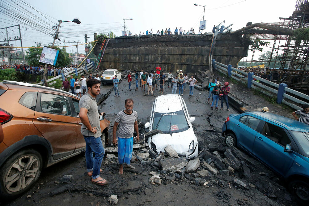 Indija, urušavanje most, Foto: Reuters