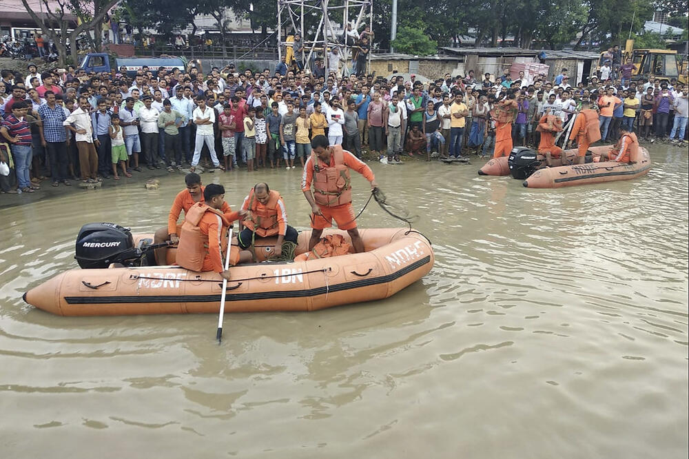 Indija, poplave, Foto: Beta-AP