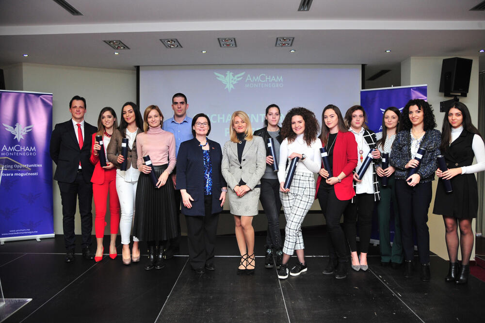 Sa dodjele sertifikata, Foto: Američka privredna komora