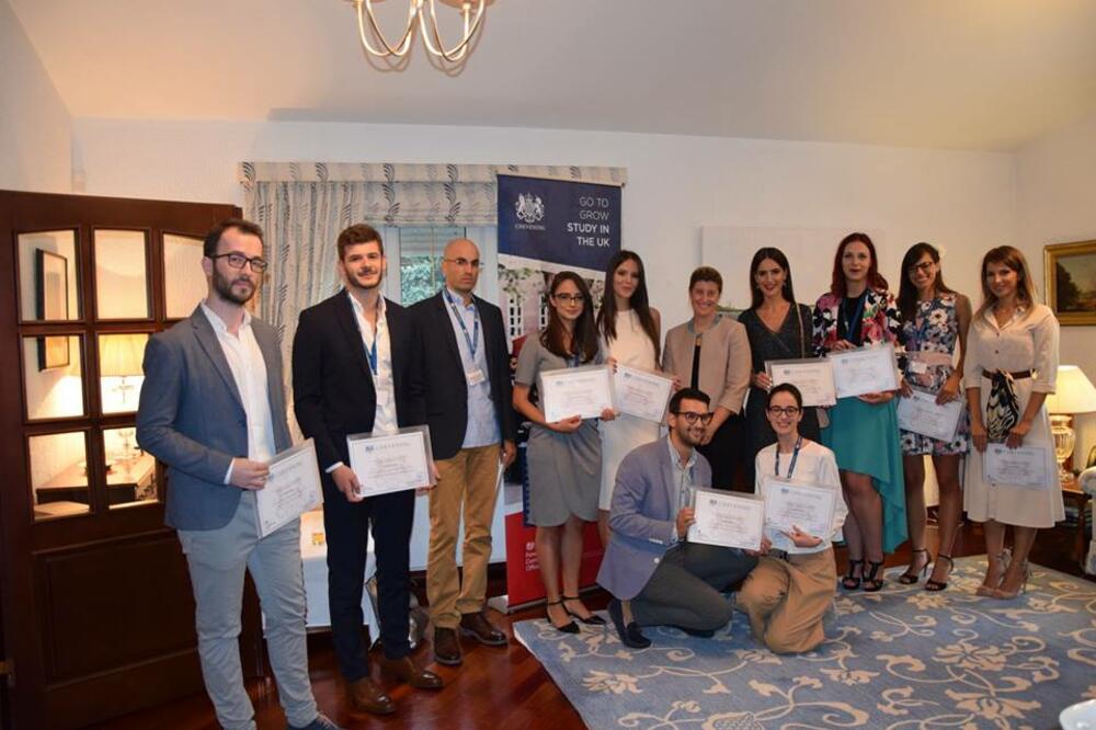 Britanaska ambasada, stipendisti, Foto: Britanska ambasada