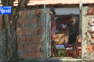 Alen i Hasan govore po pet jezika, ali su opet ostali bez krova...