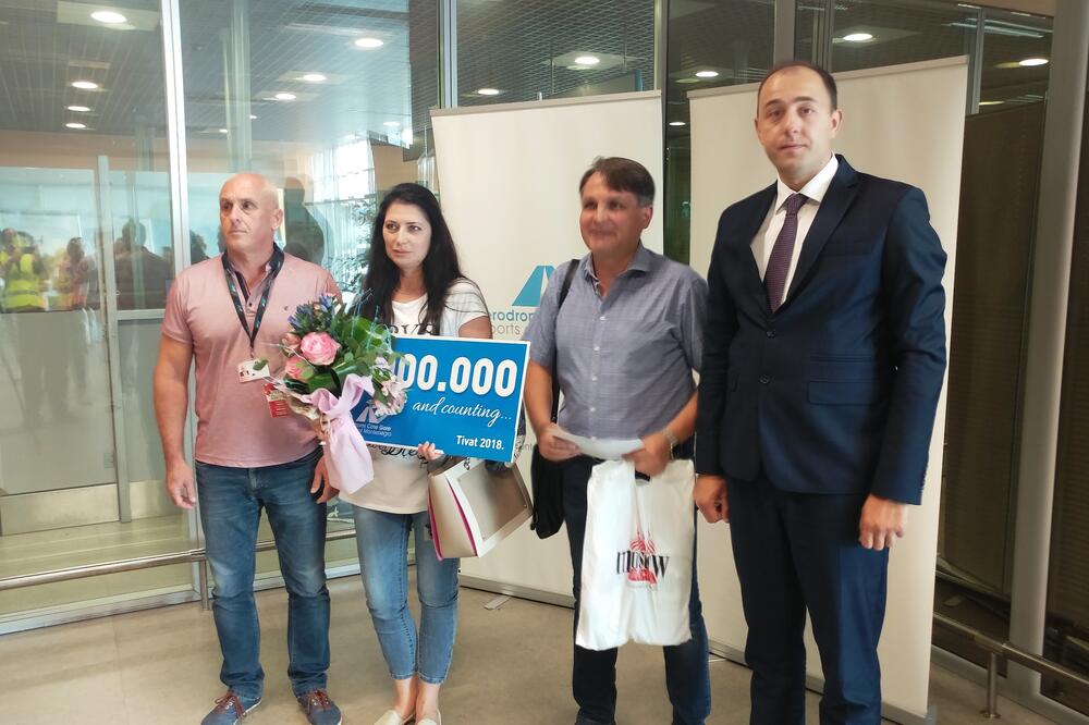 Ruskinja aerodrom Tivat, Foto: Siniša Luković