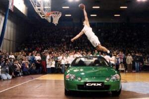 Pogledajte: Marko Milić "preletio" automobil i 21 godinu kasnije