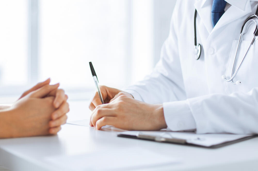 Doktor, pacijent, Foto: Shutterstock