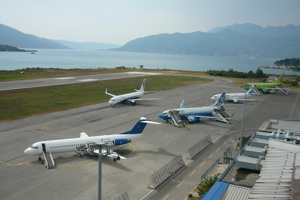 Aerodrom Tivat, Foto: Aerodromi Crne Gore