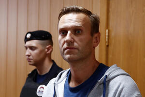 Navaljni osuđen na mjesec dana zatvora