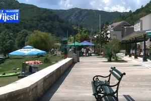 Locals and restaurateurs of Rijeka Crnojevića are angry with the Municipality of Cetinje...