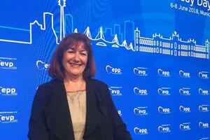 Žalite sebe a ne žene u burkiniju