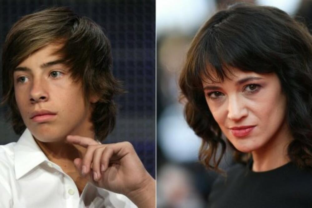 Džimi Benet, Azija Arđento, Foto: Twitter