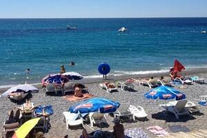 Toplo, na sjeveru moguća kratkotrajna kiša