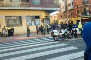 Autom uletio u pješačku zonu: Troje povrijeđenih