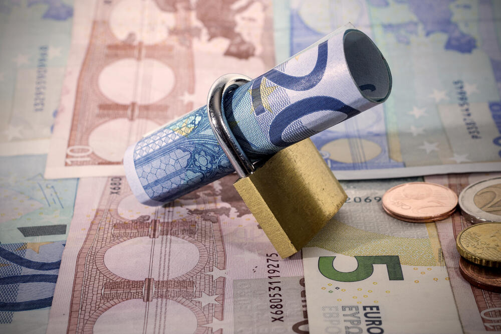 novac, euro, Foto: Shutterstock.com