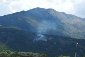 Mještani tvrde da je požar na planini Garač izazvala Vojska