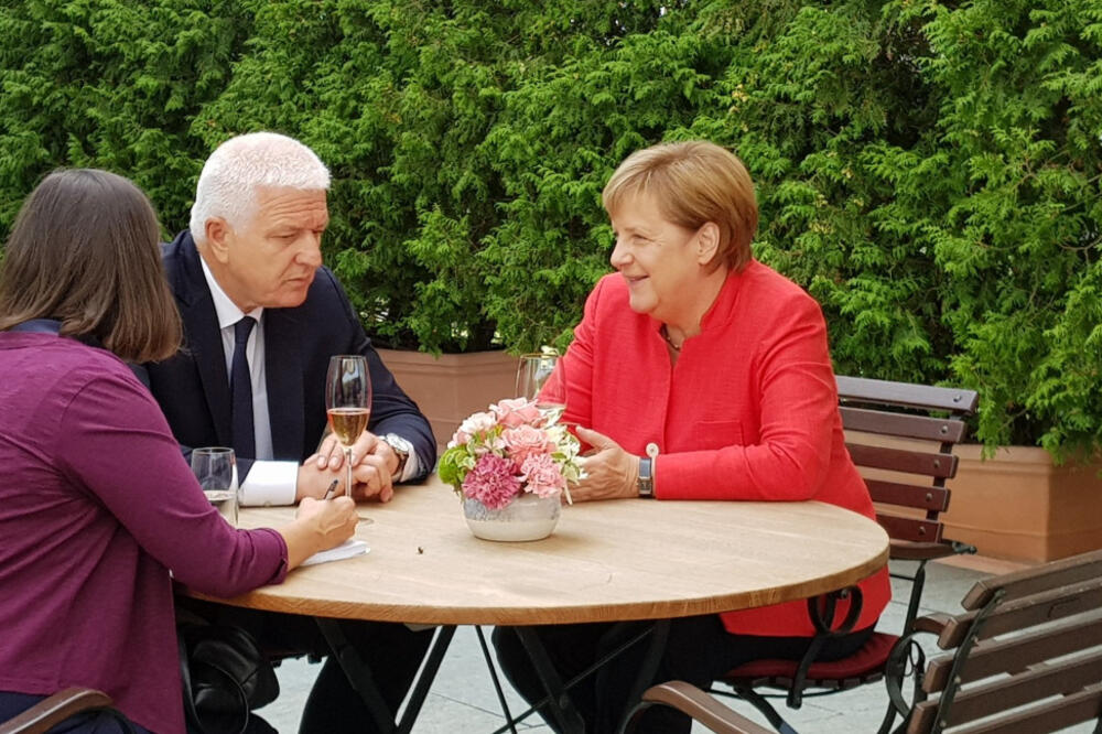 Duško Marković, Angela Merkel, Foto: Twitter