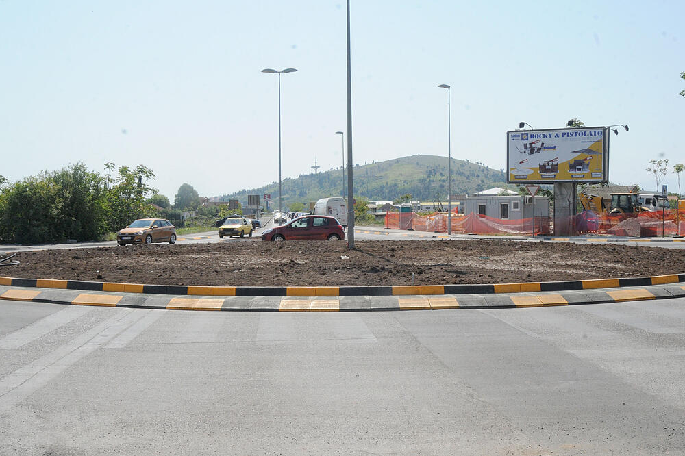 Kružni tok, Cetinjski put, Foto: Zoran Đurić