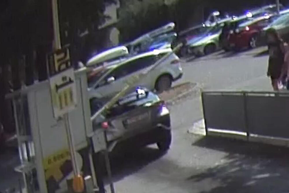 Parking servis Tivat, Foto: Siniša Luković