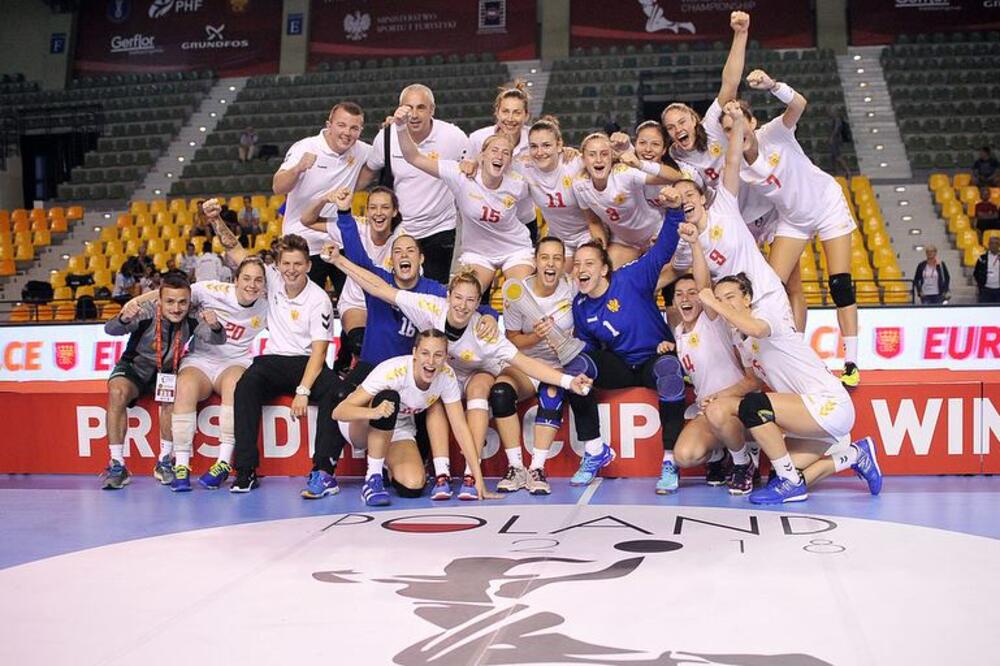 Ženska kadetska rukometna reprezentacija, Foto: Ihf.info