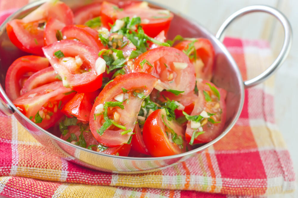 paradajz, salata, Foto: Shutterstock