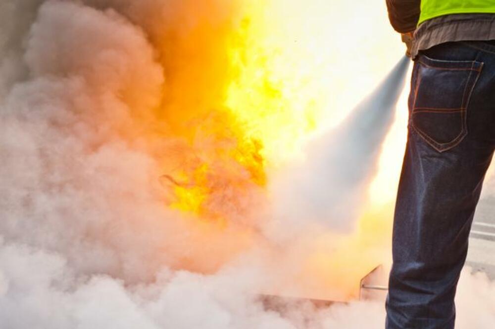 požar, gašenje požara, Foto: Shutterstock.com