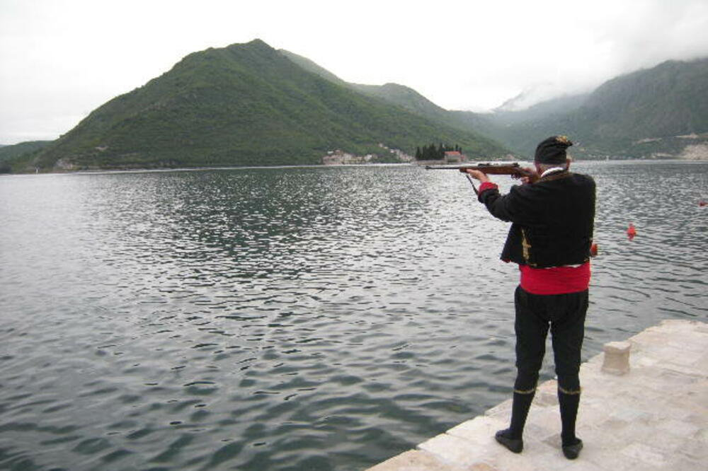 Kotor, Gađanje kokota, Foto: Peđa Nikolić
