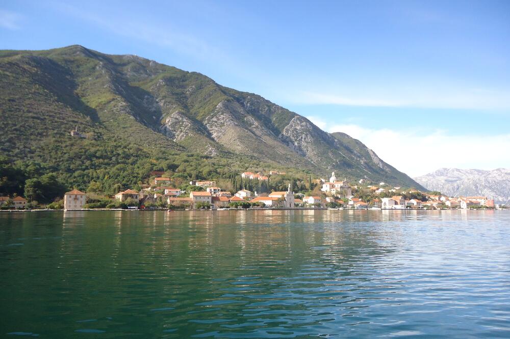 Prčanj, Foto: Siniša Luković