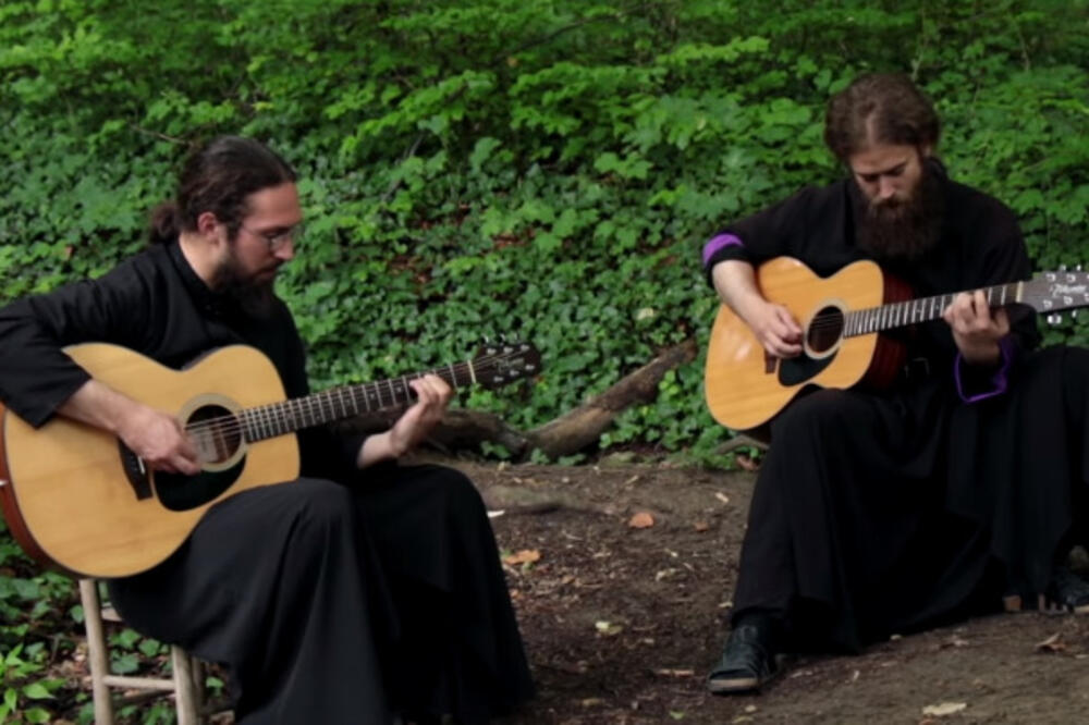 monasi iron maiden, Foto: Screenshot (Youtube)