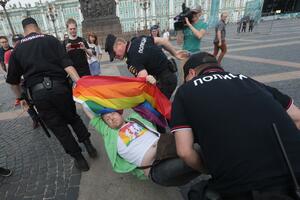 U Sankt Peterburgu privedeno 30 LGBT aktivista