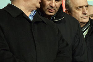 DF: Ustavni i Vrhovni sud ignorišu apel Skupštine