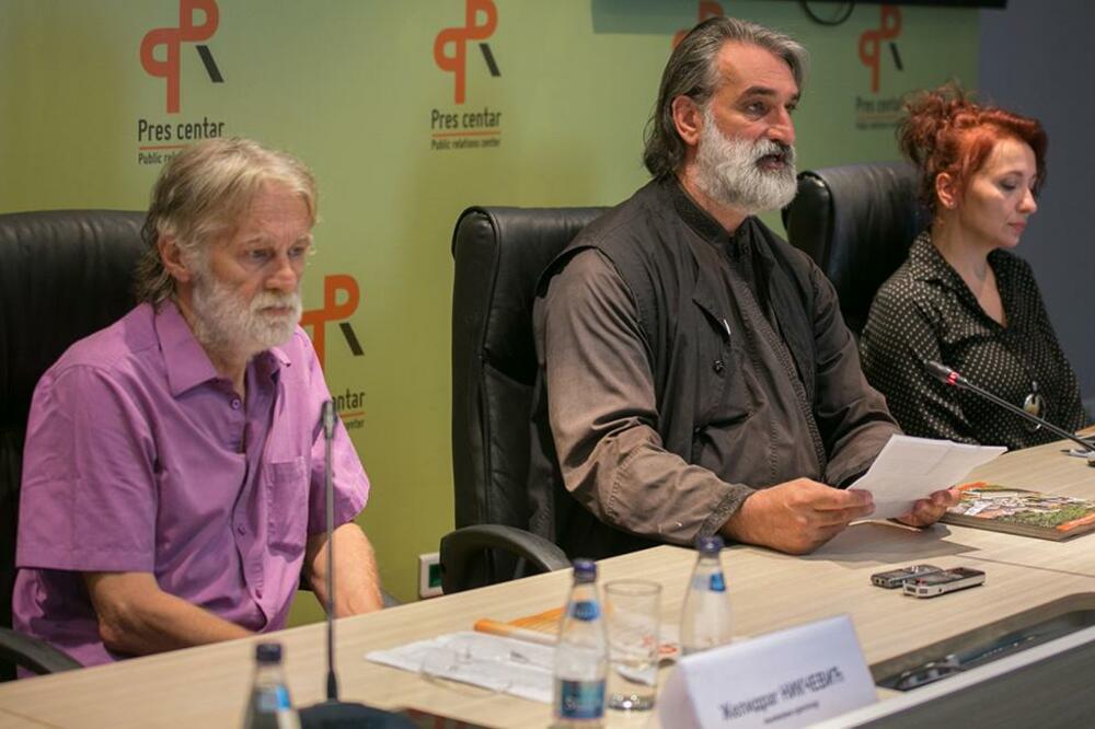 Trg od ćirilice, Foto: PR Centar