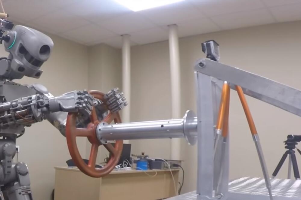 robot Fedor, Foto: Printscreen