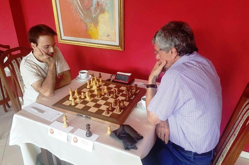 Nikola Đukić i Božidar Ivanović, Foto: Šahovski savez Crne Gore