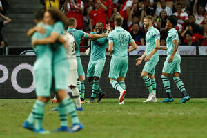 Arsenal bez milosti za Bufona i dječake