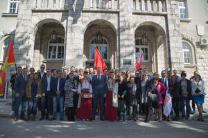 Cetinjska URA: Slike sa dvorskog groblja ne služe na čast ni...