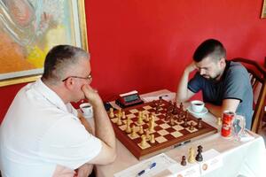 Blagojević uvećao prednost, prvi remi Rakićeve