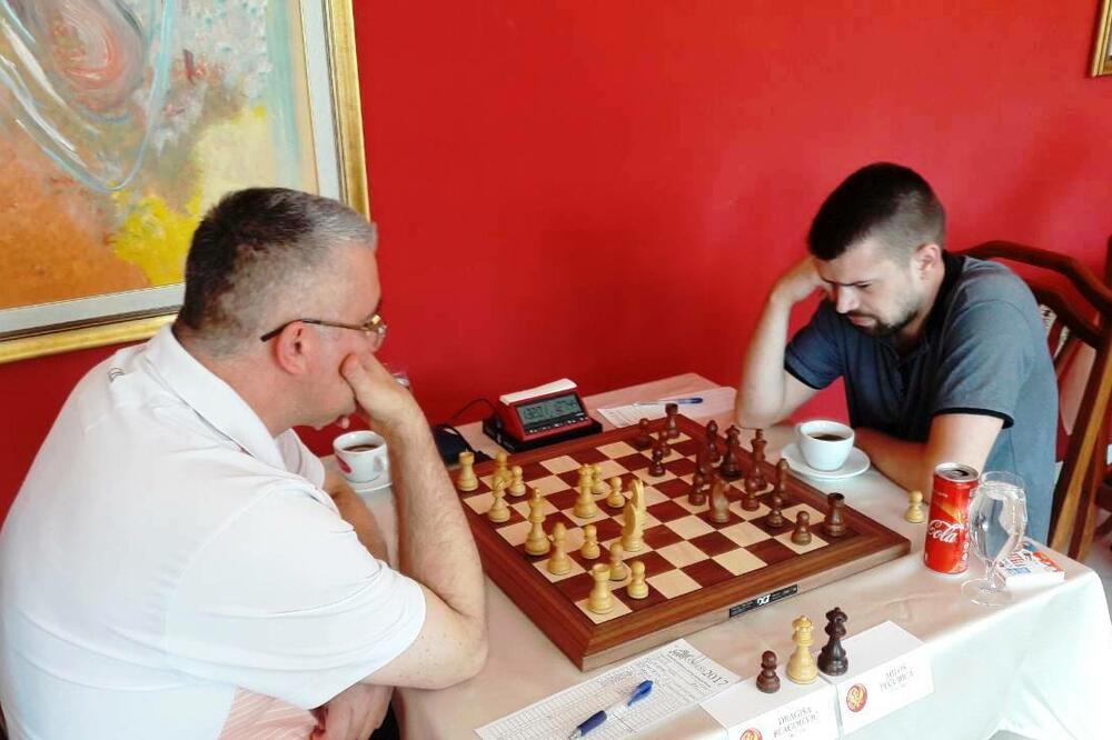 Dragiša Blagojević i Miloš Pečurica, Foto: Šahovski savez Crne Gore