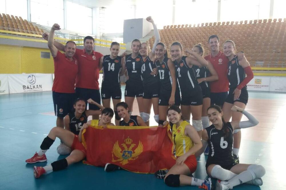 Ženska kadetska odbojkaška reprezentacija, prvak Balkana 2018, Foto: OSCG