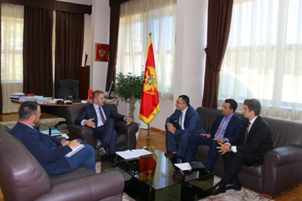 Damir Šehović,  Anar Adžamov, Sejran Mirzazad, Foto: Ministarstvo prosvjete