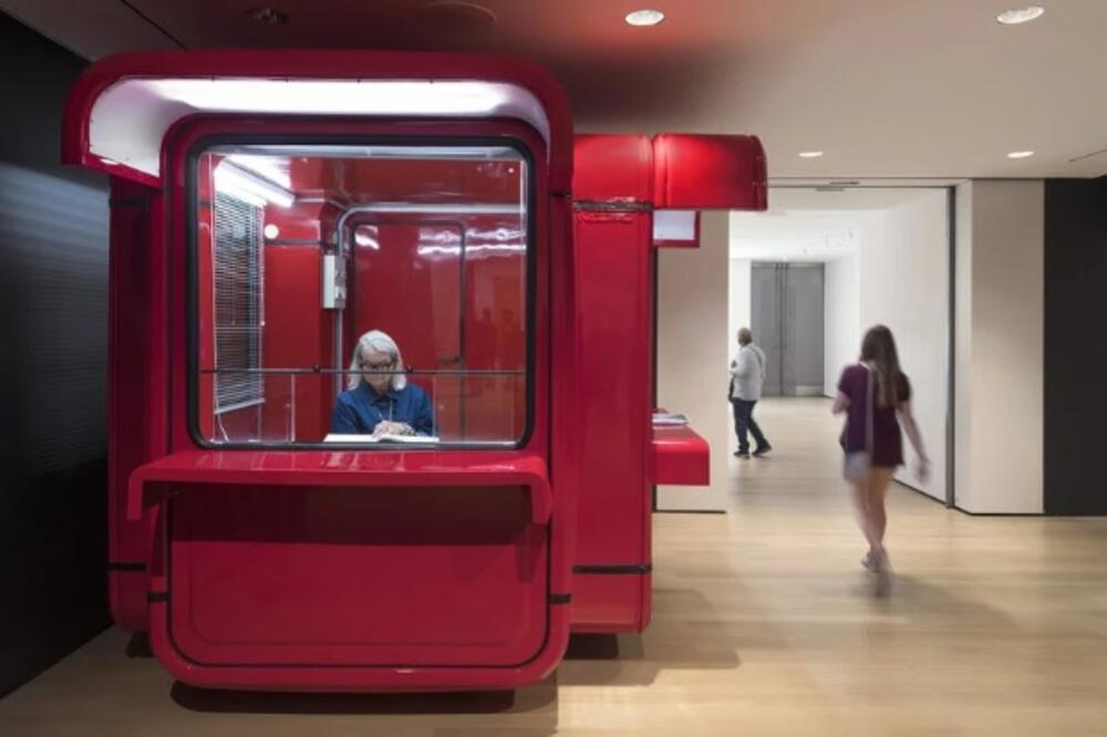 crveni kiosk, Foto: The Museum of modern art. / Martin Seck