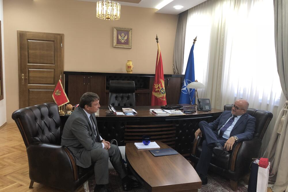 Mladen Černevjakov, Srđa Darmanović, Foto: Ministarstvo vanjskih poslova